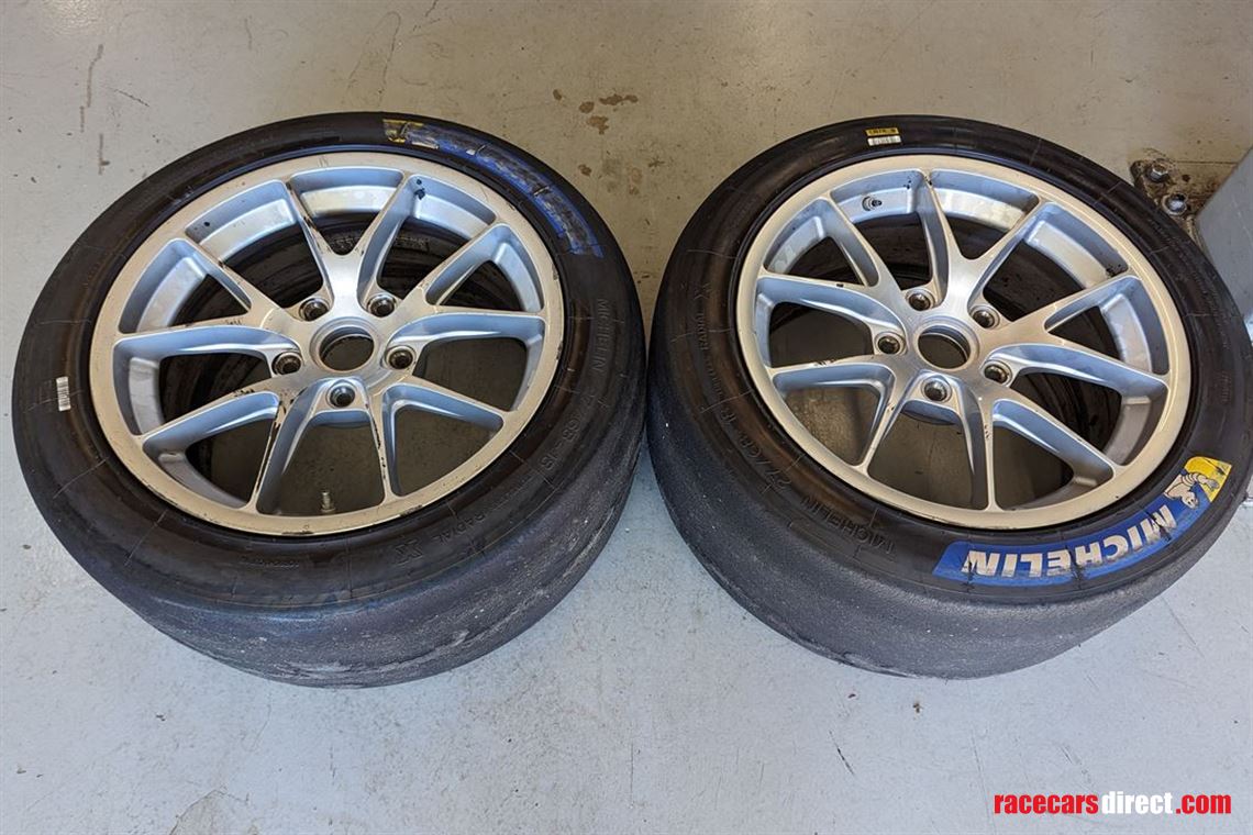 2-rear-rims-cayman-981-gt4-cs