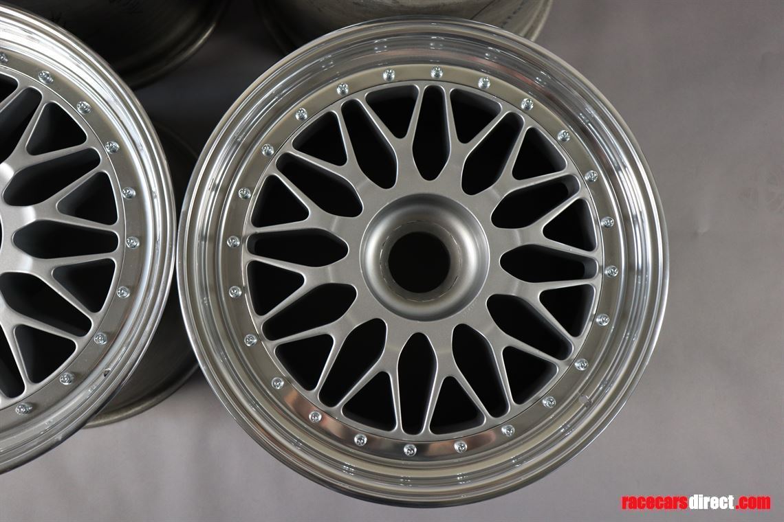 lola-b2k10-wheels-restored