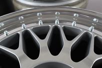 lola-b2k10-wheels-restored