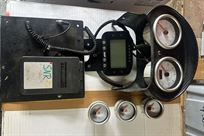 original-ginetta-g40-dash-gauges-ecu