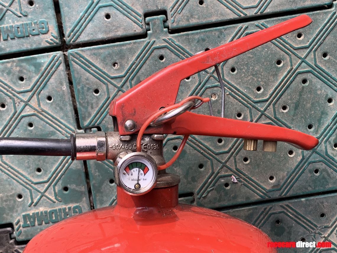 lifeline-2000-in-cockpit-extinguisher