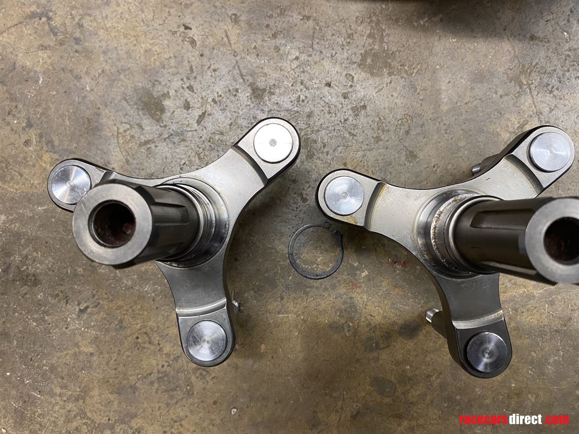 hewland-ft-doughnut-spiders