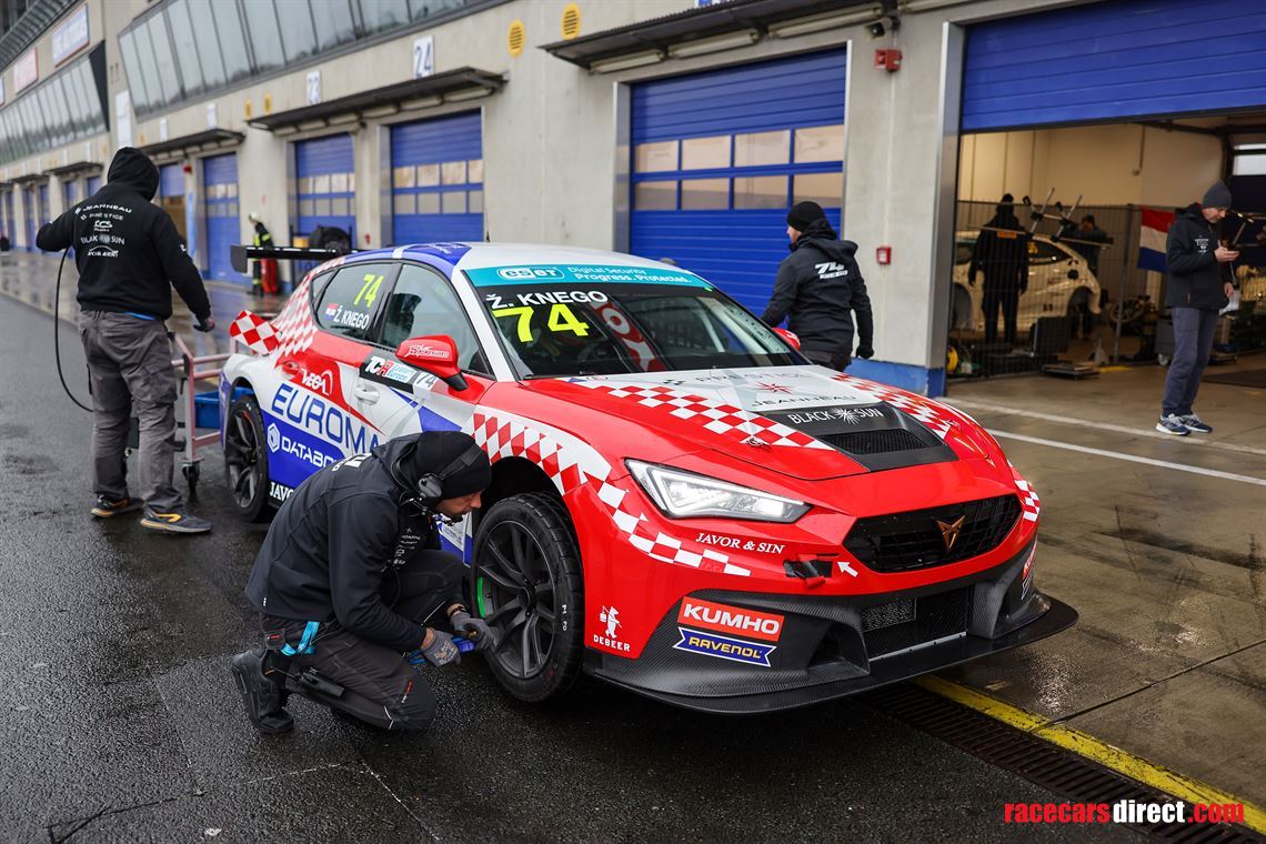 cupra-leon-competicion-tcr-mk4