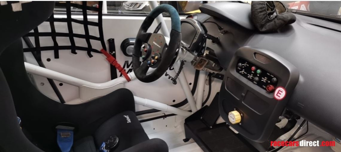 clio-cup-gen-4-race-car