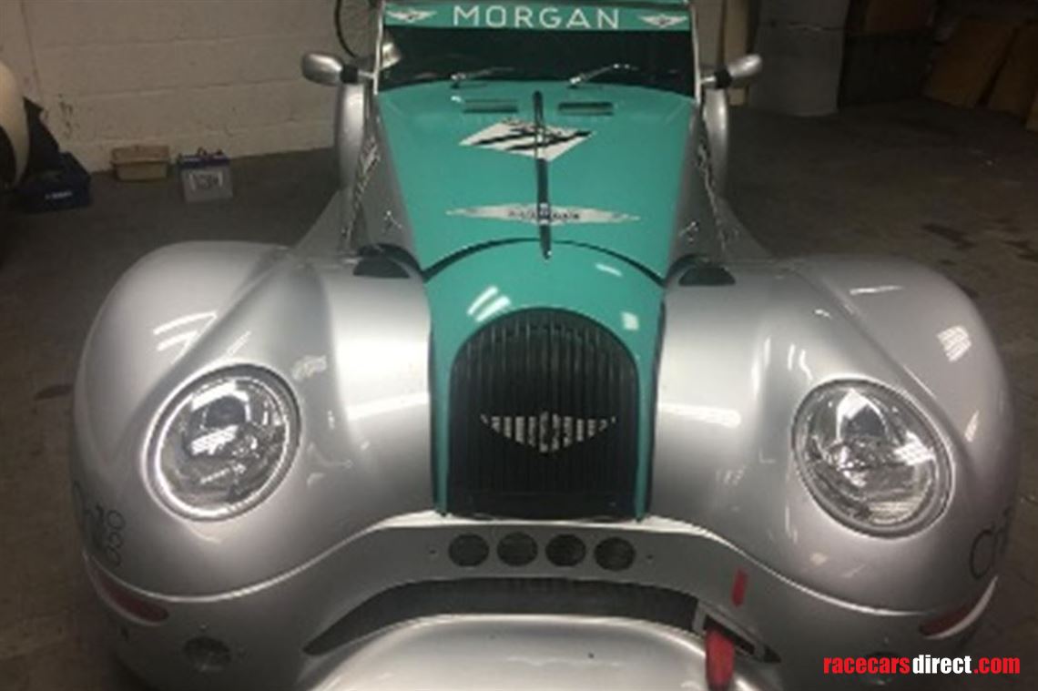 morgan-aero-streetracecar