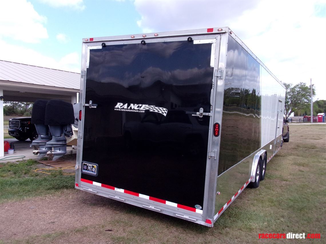 lg-motorsports-gt1-corvette-race-car