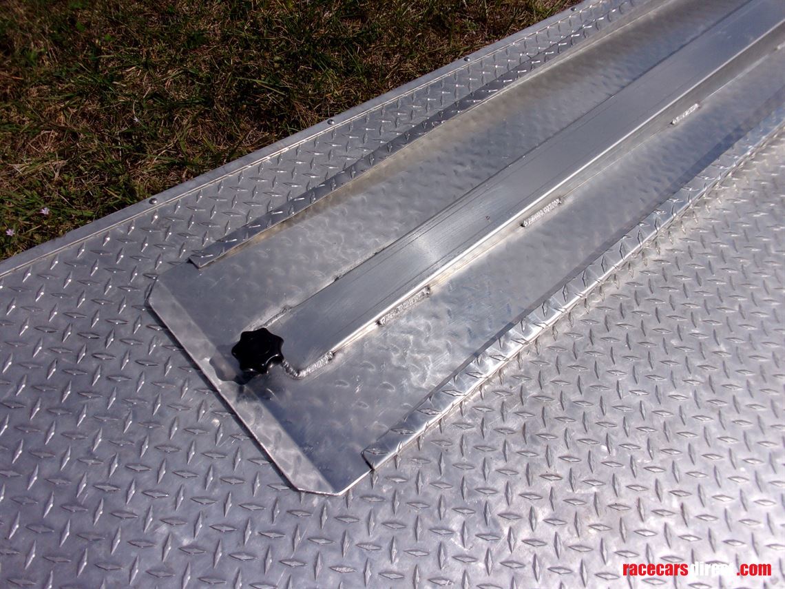 lg-motorsports-gt1-corvette-race-car