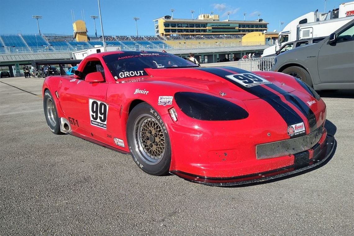 lg-motorsports-gt1-corvette-race-car