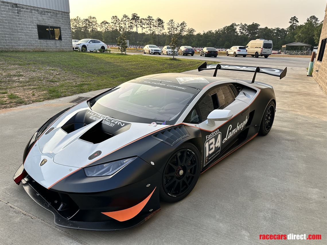 2016-lamborghini-huracan-super-trofeo