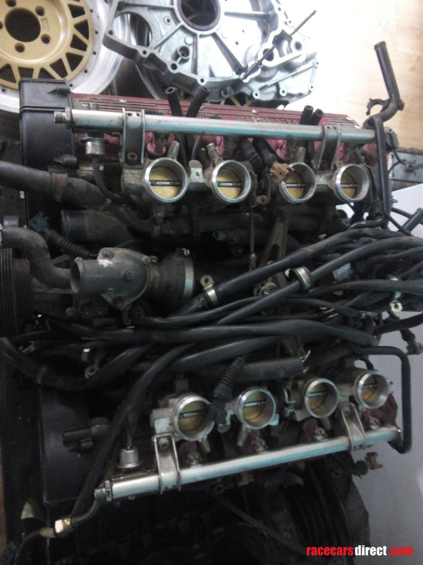 ferrari-f355-spider-engine