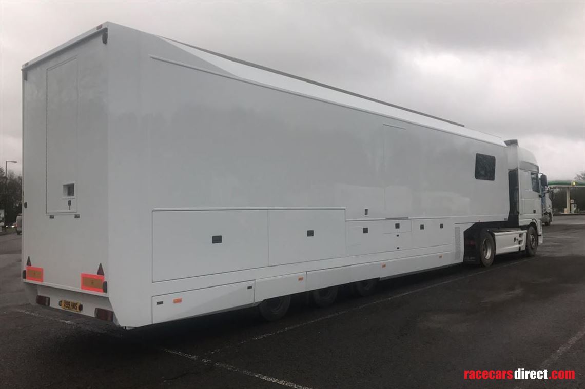 ex-mclaren-f1-race-trailer