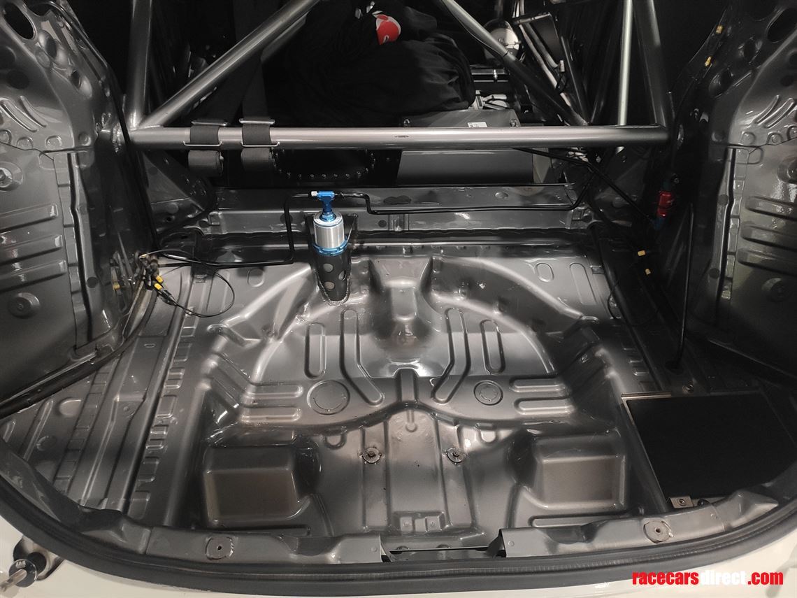 honda-civic-typer-tcr-with-spares