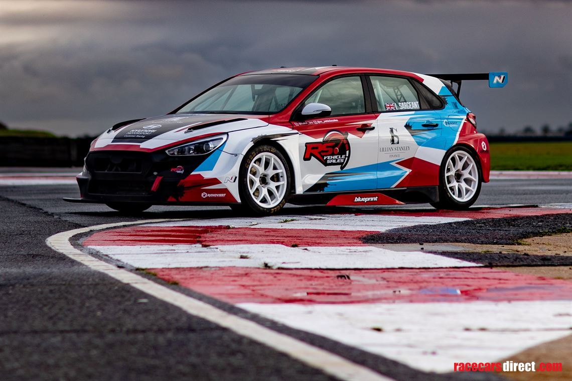 2020-hyundai-i30-n-tcr-ex-gabriele-tarquini