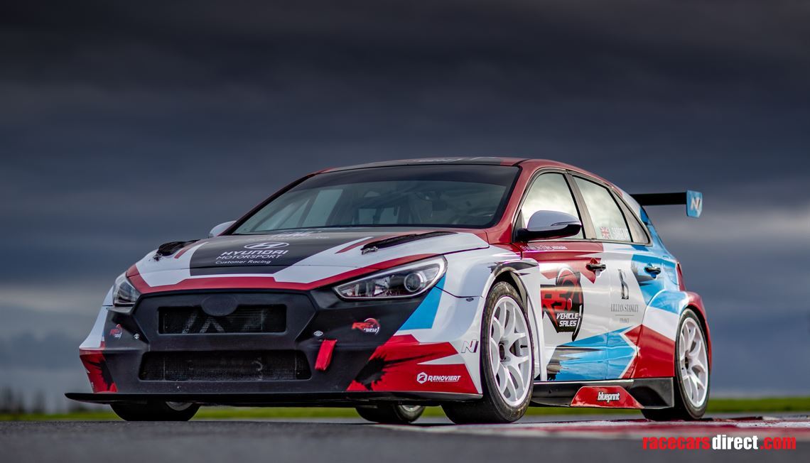 2020-hyundai-i30-n-tcr-ex-gabriele-tarquini