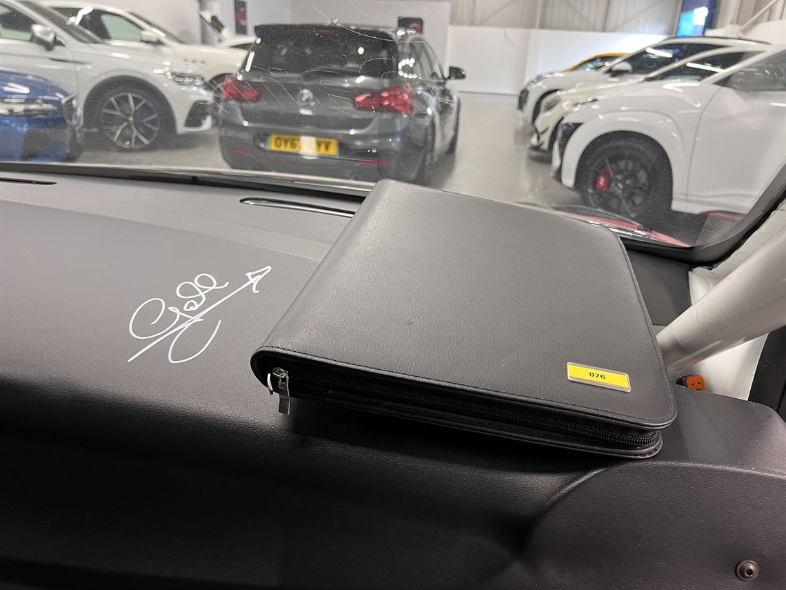 2020-hyundai-i30-n-tcr-ex-gabriele-tarquini