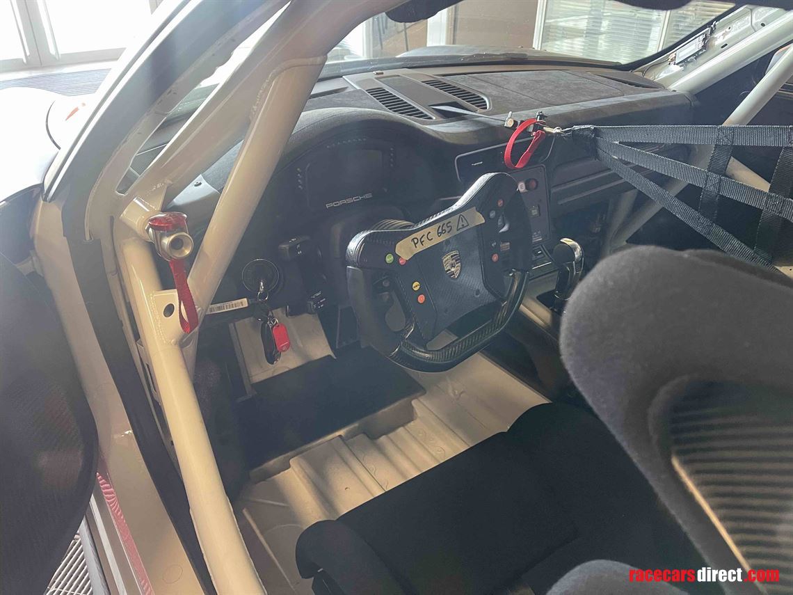 porsche-gt2-rs-clubsport-2019