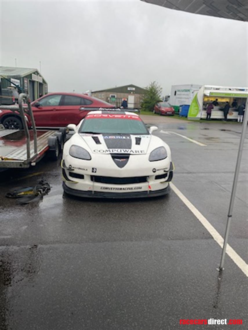 corvette-c6-zo6-full-race-car