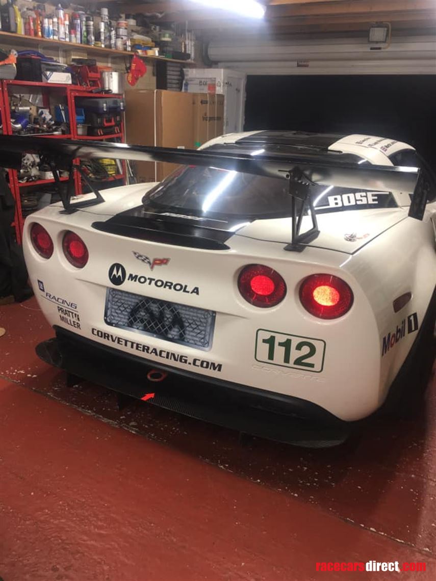 corvette-c6-zo6-full-race-car