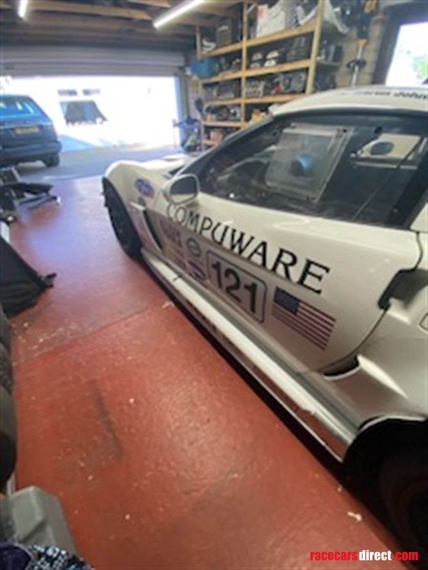 corvette-c6-zo6-full-race-car