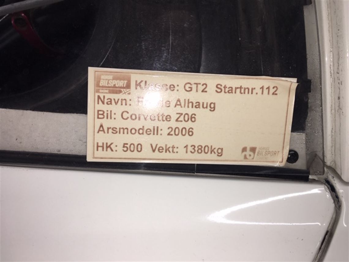 corvette-c6-zo6-full-race-car