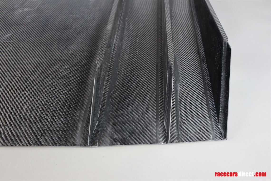 porsche-911-gt1-rear-diffusor