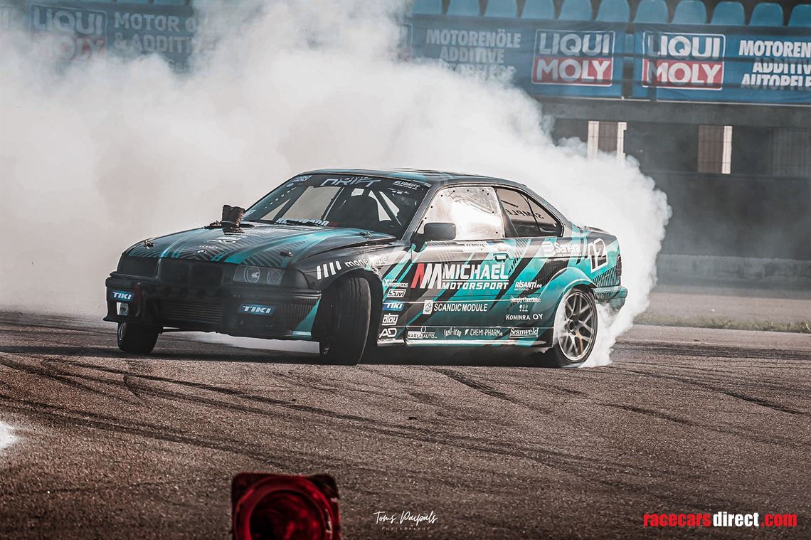 bmw-e36-r6-turbo-drift