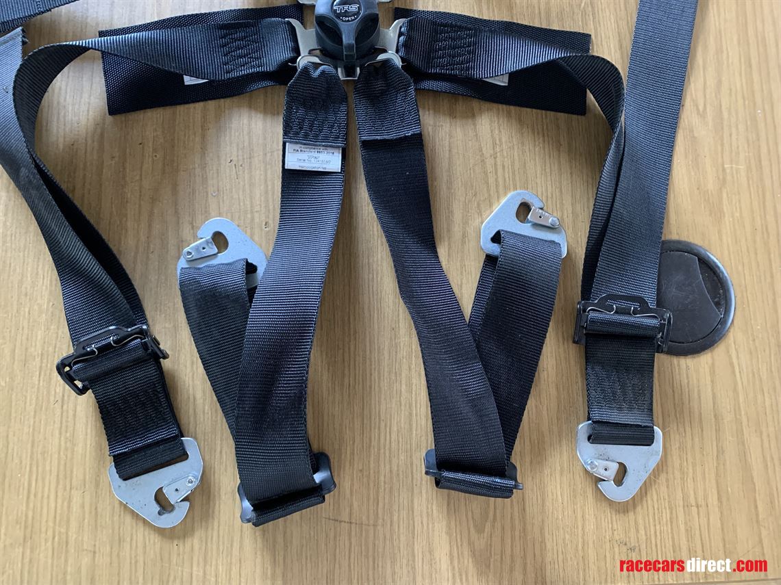trs-gt-saloon-6-point-fia-race-harness-to-122