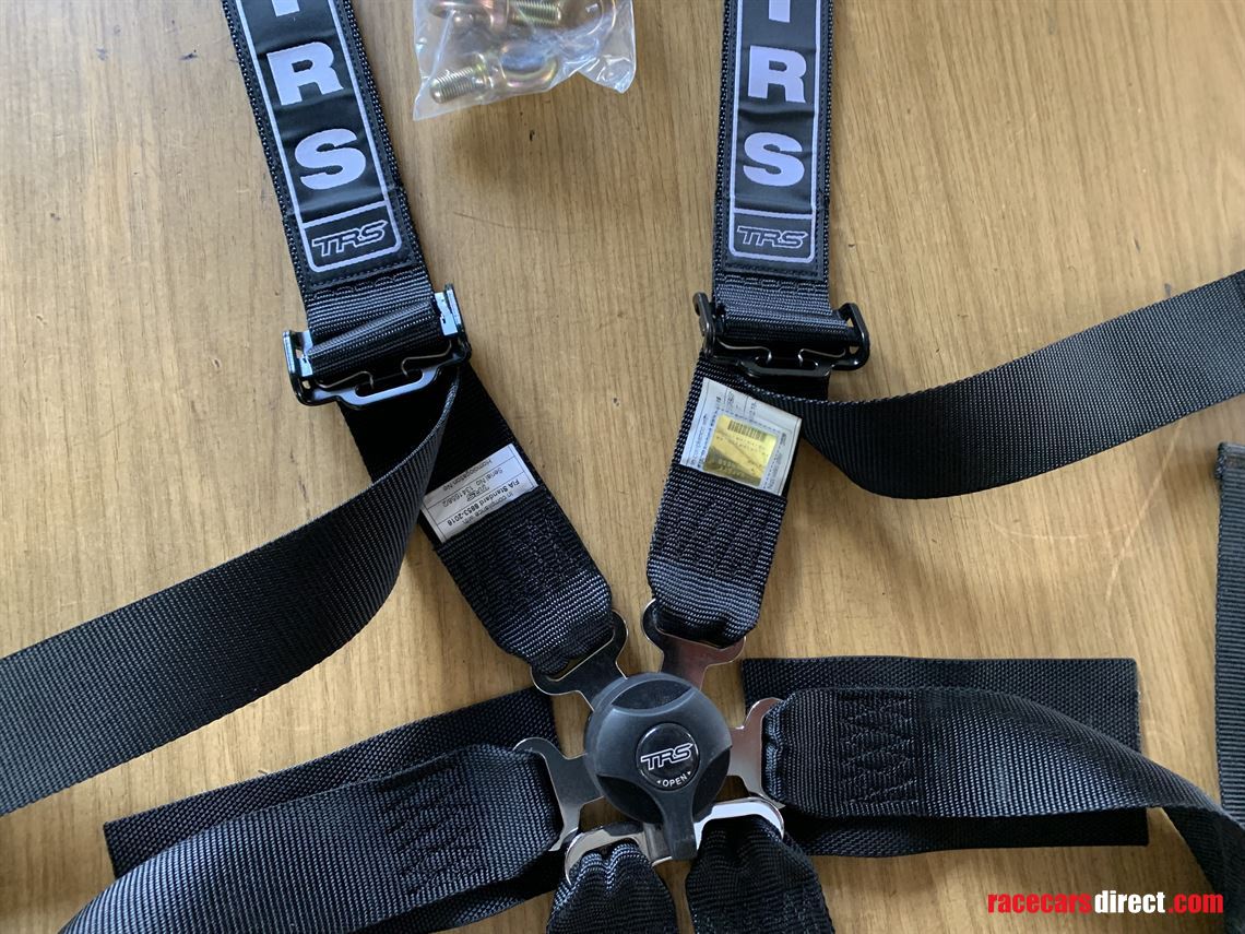 trs-gt-saloon-6-point-fia-race-harness-to-122