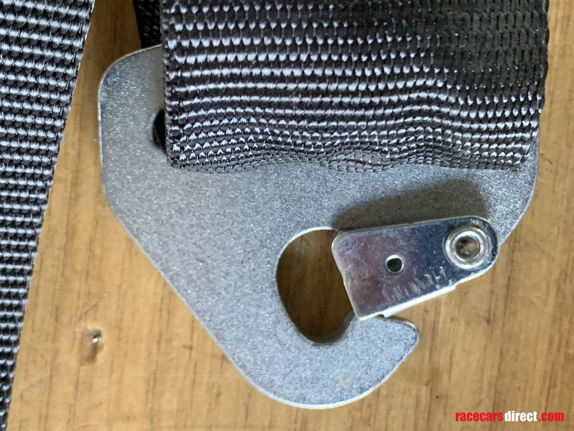 trs-gt-saloon-6-point-fia-race-harness-to-122