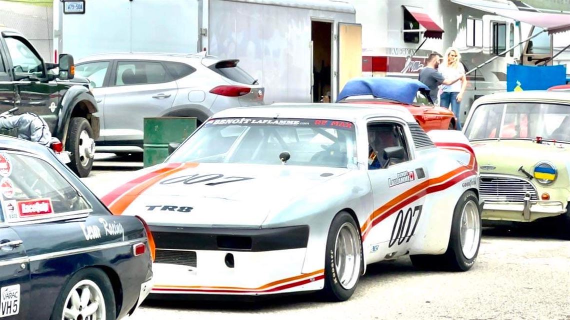triumph-tr8---1977-imsa-g44-tribute