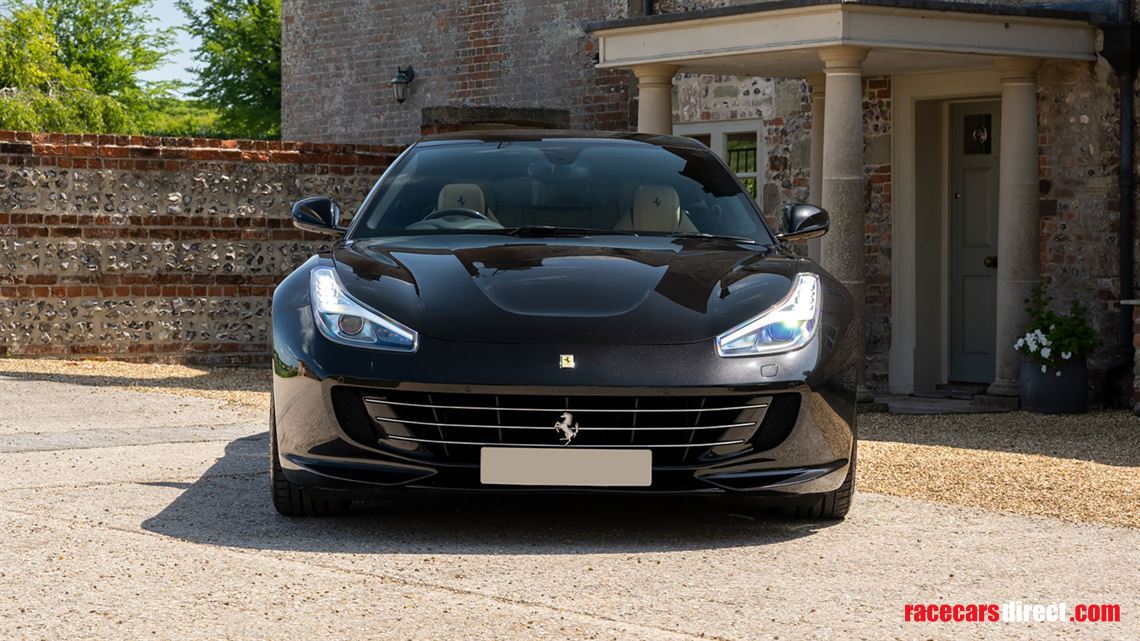 ferrari-gtc4-lusso-t-v8