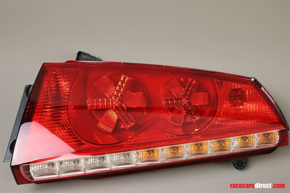 lamborghini-murcielago-rear-light