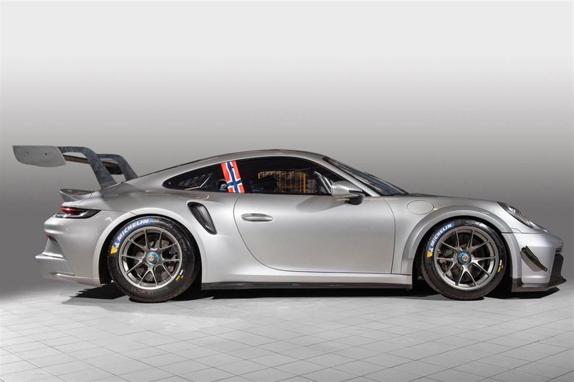 2022-porsche-911-gt3-cup-992