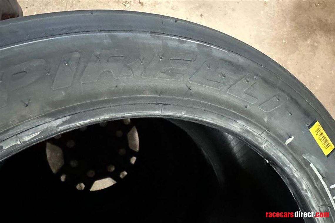 set-of-unused-pirelli-dh-compound-18-gt-car-s
