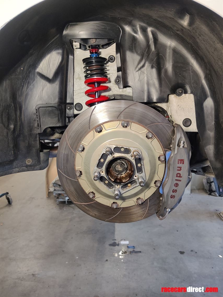 bmw-m4-gt4-ekris-f82