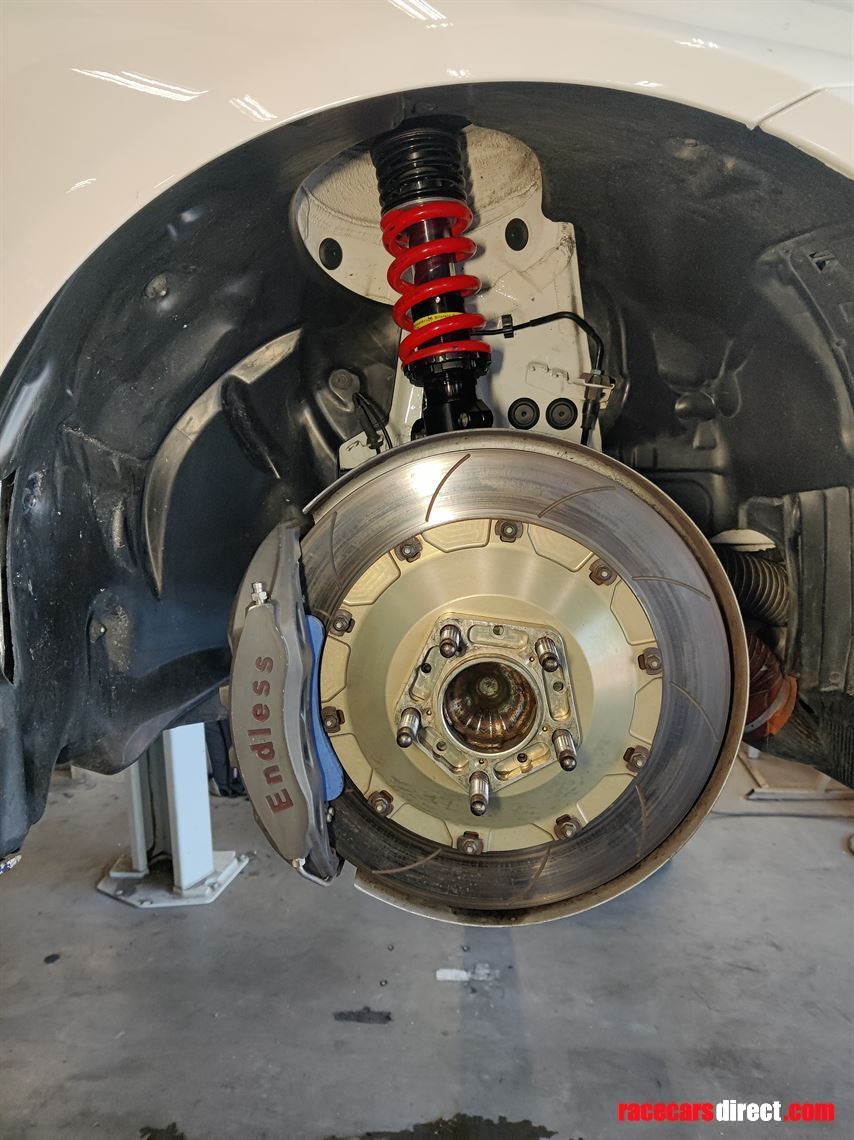 bmw-m4-gt4-ekris-f82