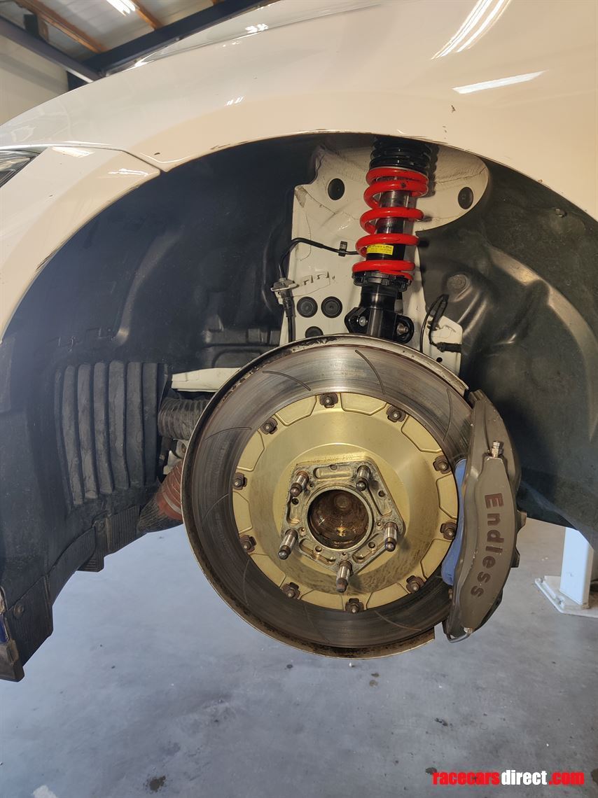 bmw-m4-gt4-ekris-f82