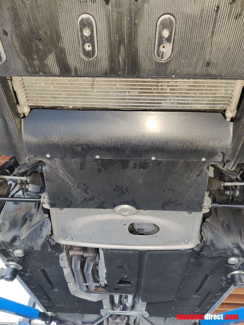 bmw-m4-gt4-ekris-f82