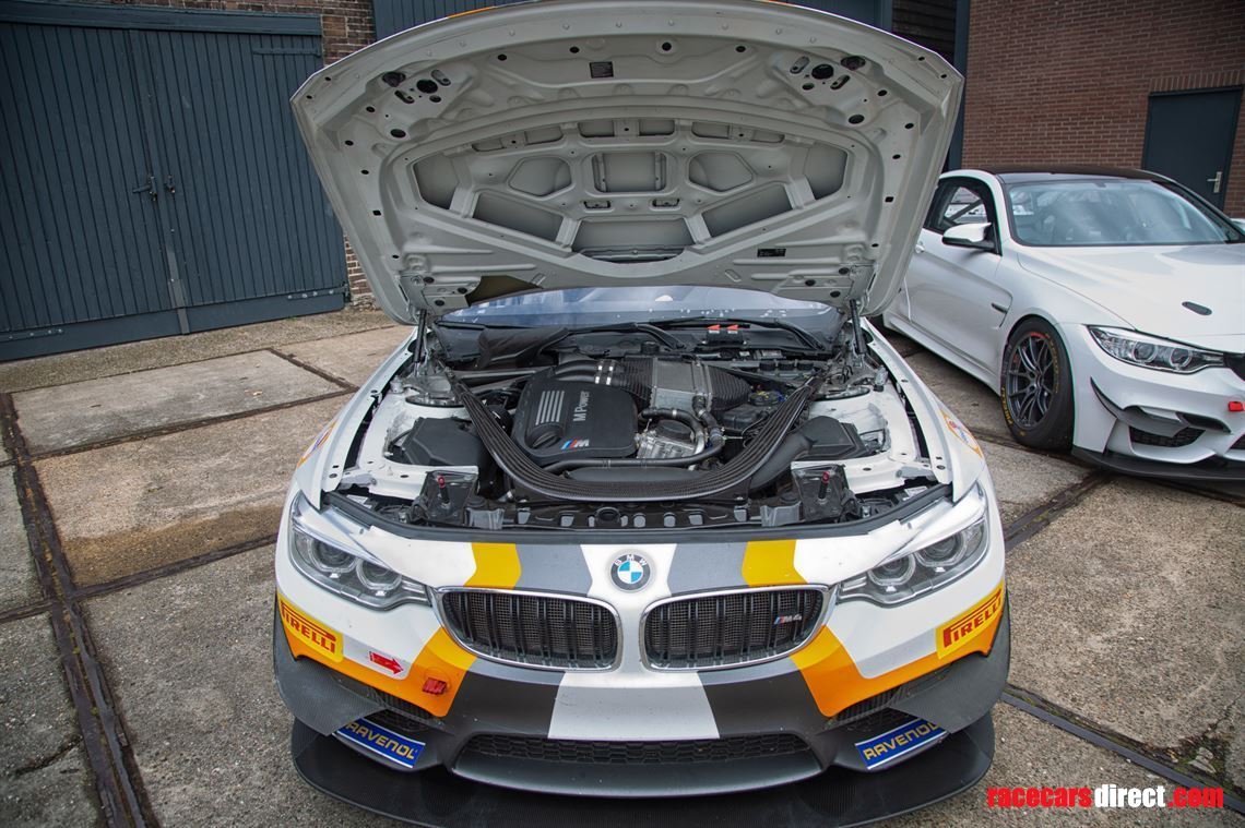 bmw-m4-gt4-ekris-f82