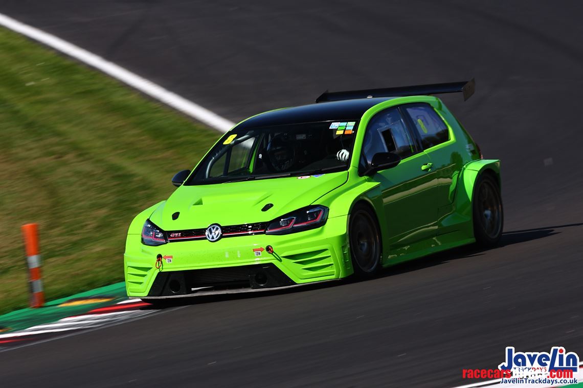 vw-golf-cup-car