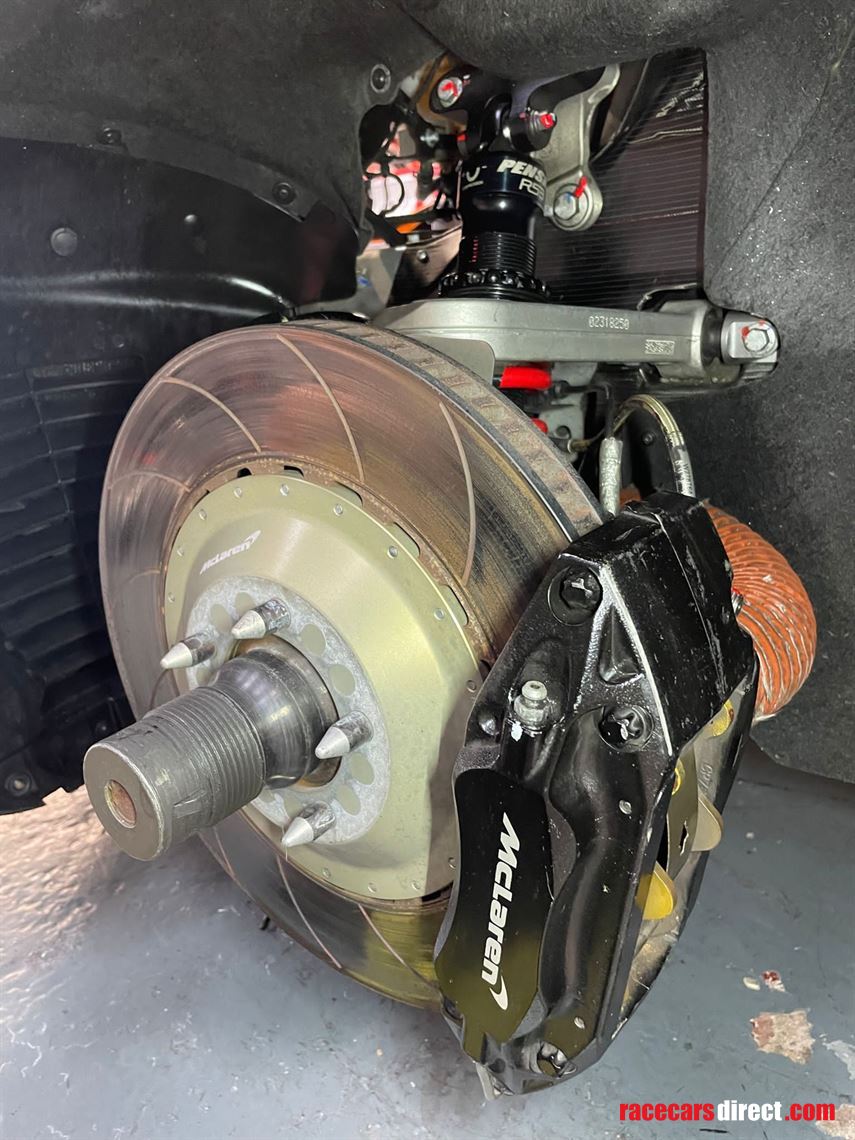 2018-mclaren-570s-gt4