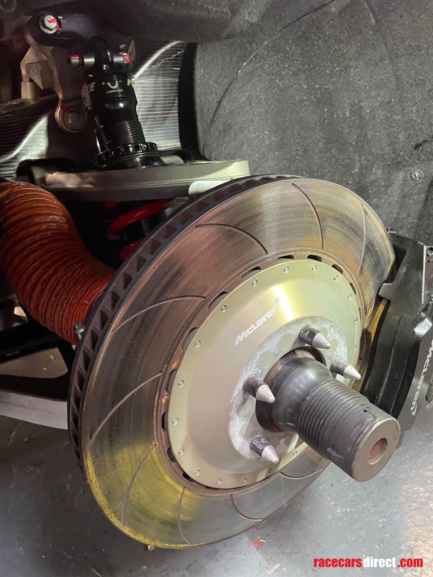 2018-mclaren-570s-gt4