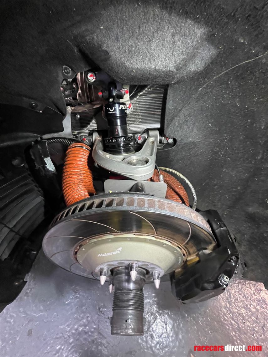 2018-mclaren-570s-gt4