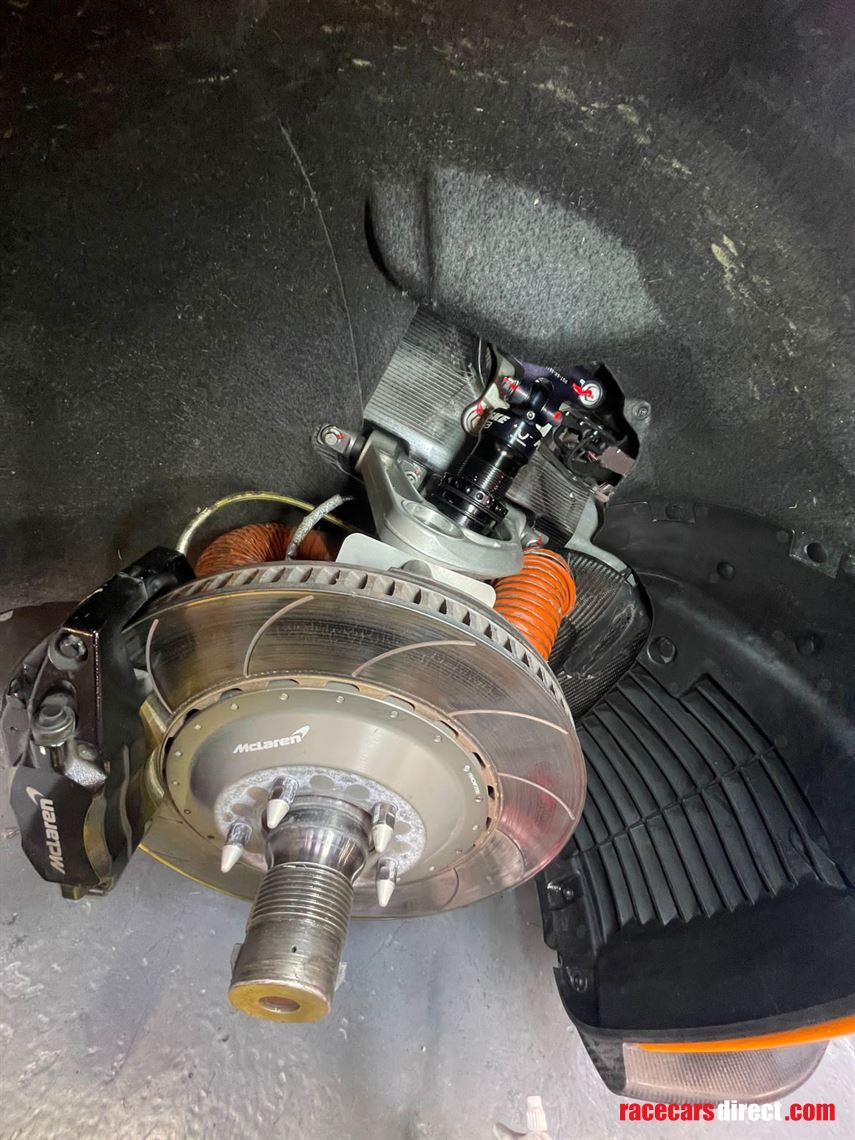 2018-mclaren-570s-gt4