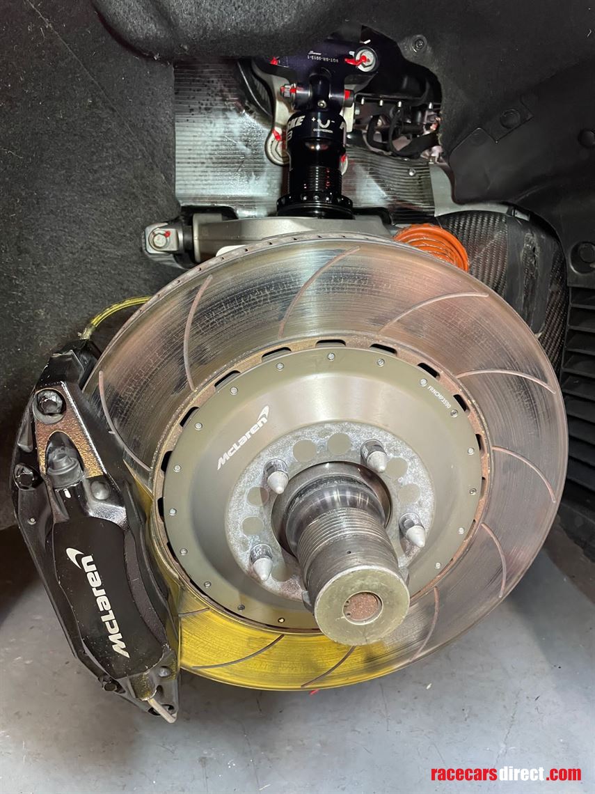 2018-mclaren-570s-gt4