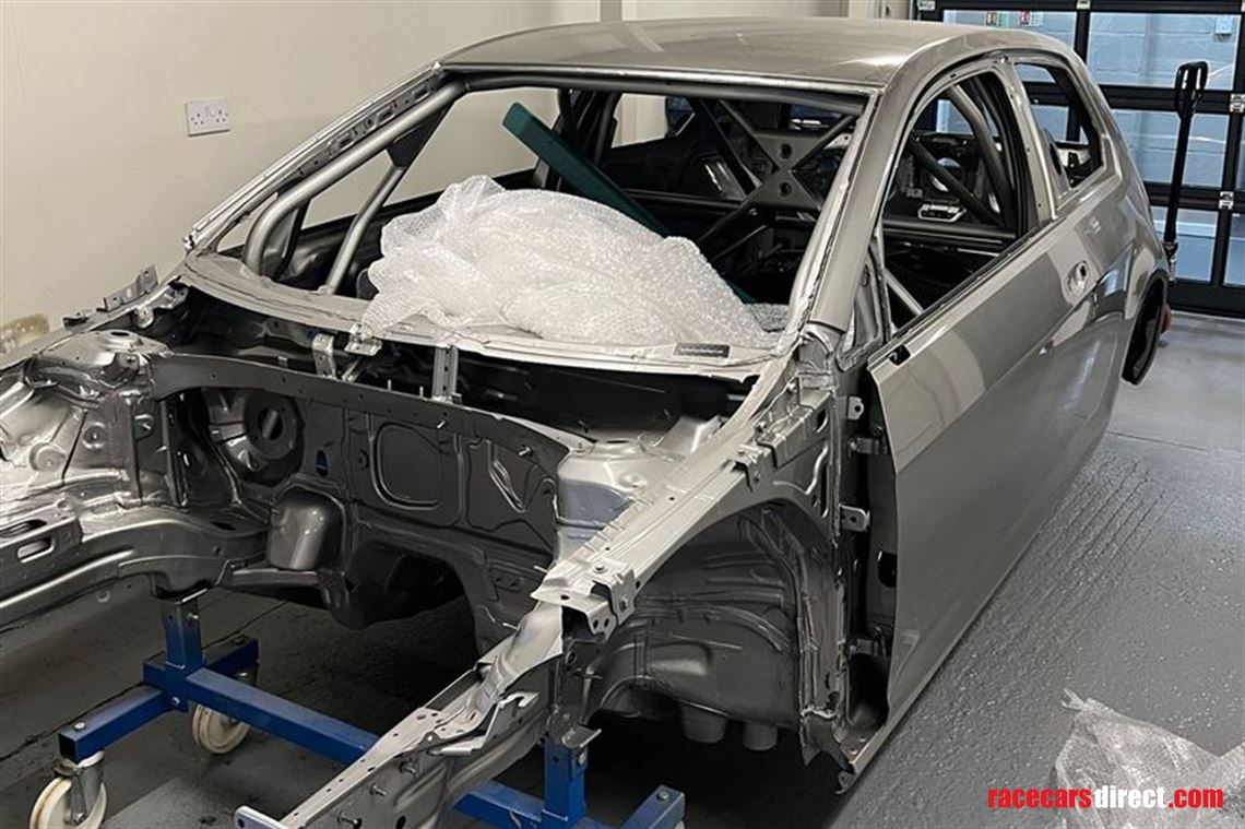 vw-golf-mk7-endurance-shell