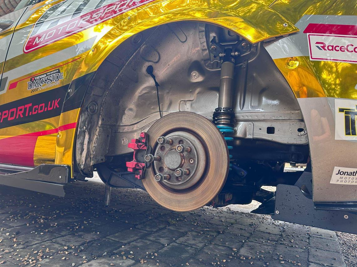 area-motorsport-golf-mk7-championship-winning