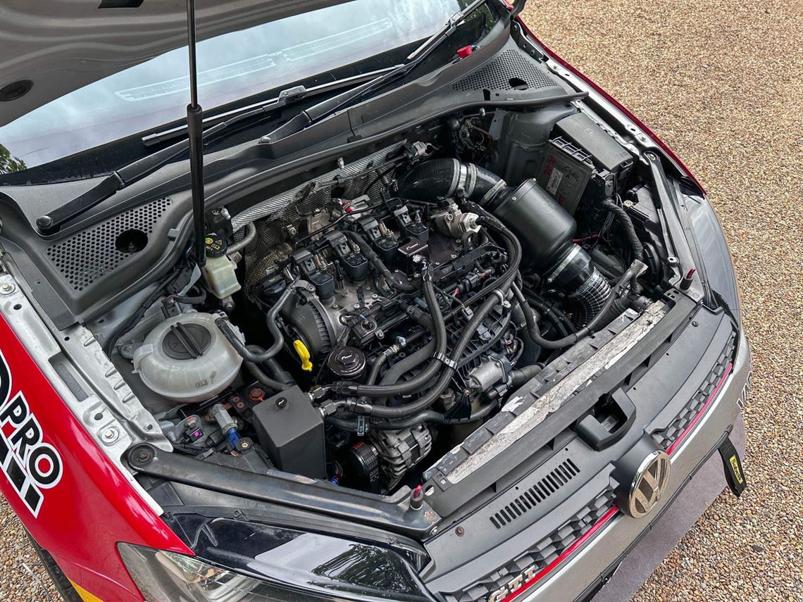 area-motorsport-golf-mk7-championship-winning