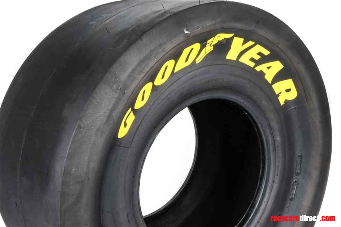 goodyear-sports-car-tyres-28514518-25512518
