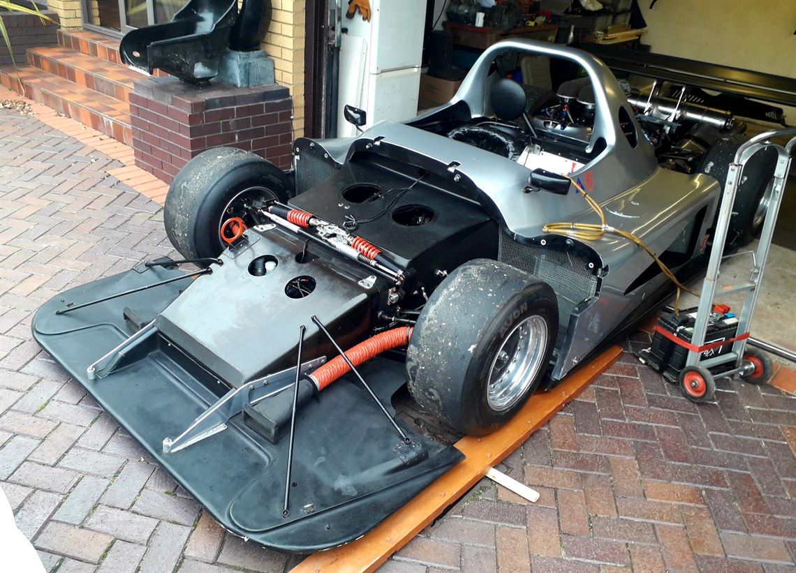 pilbeam-mp92-sports-racing-car